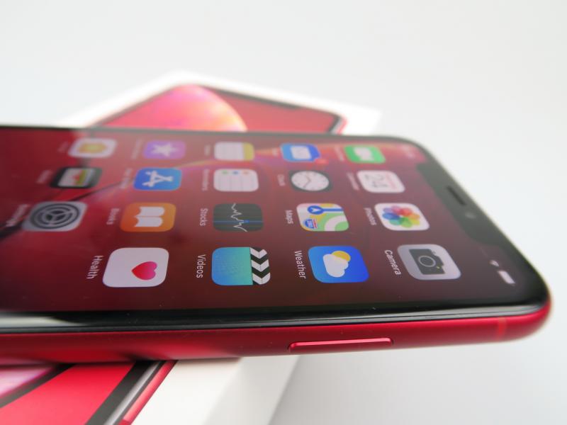 Specificații Apple iPhone XR - Imagini, Recenzii, Știri
