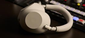 Sony lansează WH-1000XM6: Căști over-ear premium, cu noise canceling mai bun și design pliabil