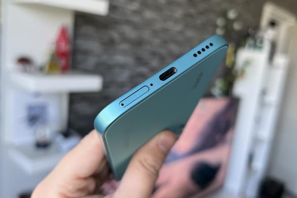 HONOR 400 Lite: Conectivitate potrivită pentru un telefon midrange, orientată spre utilizare on-the-go