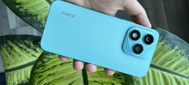HONOR 400 Lite: Design slim, tineresc, cu o construcție robustă, în ciuda taliei înguste