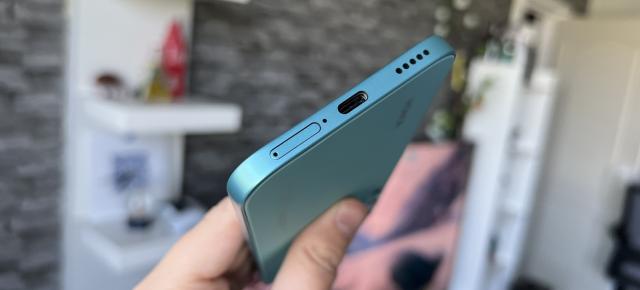 HONOR 400 Lite: Conectivitate potrivită pentru un telefon midrange, orientată spre utilizare on-the-go