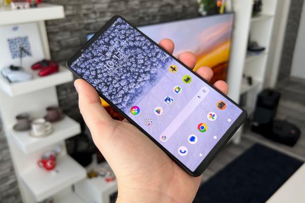 Sony Xperia 1 VII apare în GeekBench și avem astfel confirmat procesorul de la interior, cantitatea de RAM