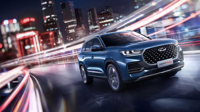 <b>Avem automobile Chery oficial în România! Cel mai mare exportator de autoturisme din China vine din vară local, cu SUV-urile TIGGO</b>Piața auto din România găzduiește și multe branduri asiatice iar de astăzi mai adăugăm un nume pe listă și anume Chery - care vine la noi prin intermediul unui parteneriat cu Grupul Auto Italia. În cazul în care nu știai