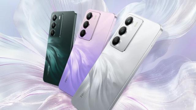 <b>realme C75 5G lansat oficial, cu procesor Dimensity 6300, display generos, baterie de 6000 mAh</b>Pe realme C75 îl testam în urmă cu aproximativ 3 luni, terminalul primind un review din partea noastră. Ei bine, compania tocmai a anunțat o variantă 5G, ce vine cu un procesor actualizat și, evident, performanță mai bună. E comercializat momentan