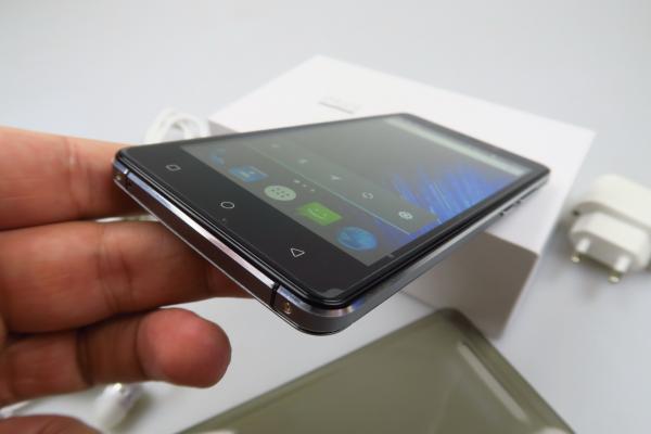 iHunt Freedom Unboxing: telefon de buget cu ramă metalică solidă, husă la pachet (Video)