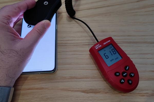 Luminozitate display realme GT2 Pro