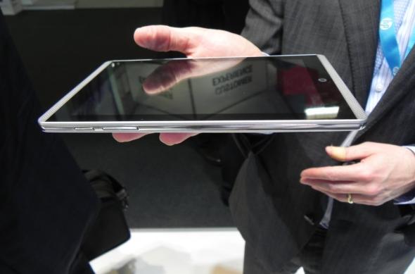 HP Slate7 VoiceTab hands on preview - tableta cu funcție de telefonie, design stil HTC One (Retro MWC 2014 - Video): dscn4990jpg.jpg