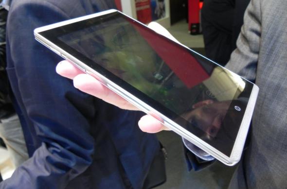 HP Slate7 VoiceTab hands on preview - tableta cu funcție de telefonie, design stil HTC One (Retro MWC 2014 - Video): dscn4988jpg.jpg