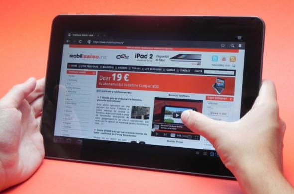 Review Samsung Galaxy Tab 10.1 - cea mai controversată tabletă a anului impresionează prin design, nu și prin software (Video): samsung_galaxy_tab_10_1_review_mobilissimo_03.jpg