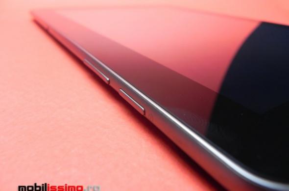 Review Samsung Galaxy Tab 10.1 - cea mai controversată tabletă a anului impresionează prin design, nu și prin software (Video): samsung_galaxy_tab_10_1_review_mobilissimo_06.jpg