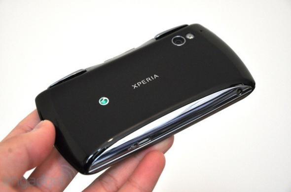 PlayStation Phone analizat la sânge; Preview detaliat pentru Sony Ericsson Xperia Play (Video): sony_ericsson_xperia_play_56.jpg