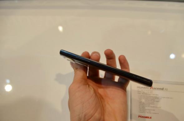 MWC 2013: Huawei Ascend P2 hands on preview În Barcelona (Video): huawei_ascend_p2_8jpg.jpg