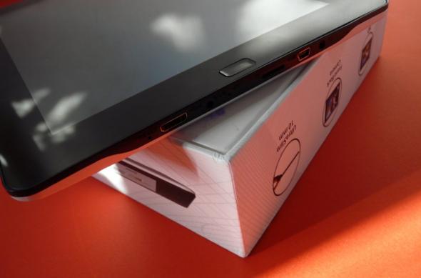 Allview Alldro 3 Speed Duo unboxing - o nouă tableta dual core cu branding românesc scoasă din cutie (Video): p1300261jpg.jpg