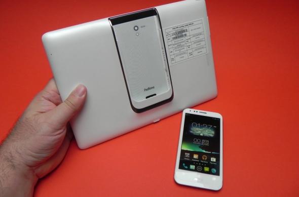 Review ASUS PadFone 2: hibridul ideal, evoluție majoră a primului PadFone (Video): review_asus_padfone_2_mobilissimo_ro_02jpg.jpg