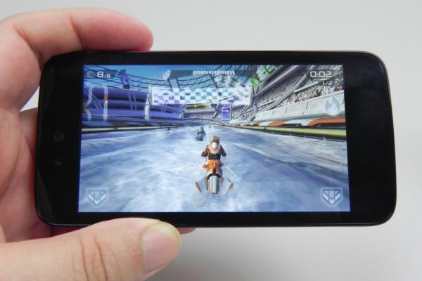 Karbonn Sparkle-V Review & Concurs: surpriza indiană cu Android One, cameră atractivă, UI fluid (Video)