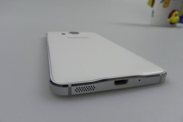 Samsung Galaxy Alpha Review: "terminatorul" Samsung trece la metale ușoare, are și aspecte nefinisate (Video)