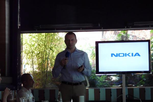 Nokia N9, prezentat În premieră În România! Iată experiența noastră hands-on cu primul telefon MeeGo! (Video)