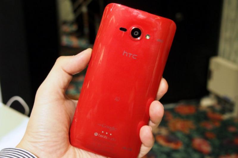 HTC J Butterfly primește și primul clip promoțional (Video): htc_j_butterfly_5.jpg
