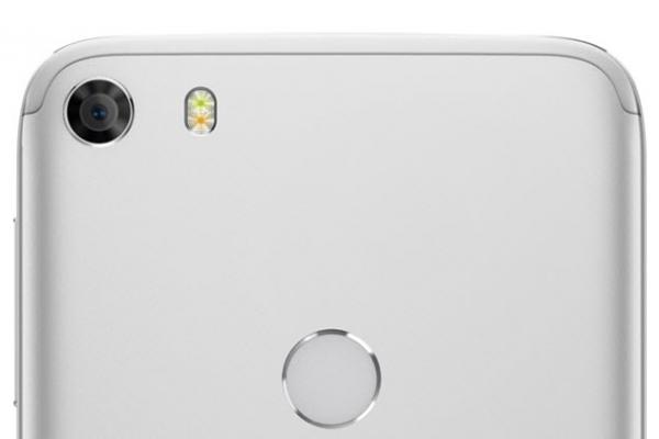 Alcatel Idol 5 își dezvăluie specificațiile hardware; telefon mid-range cu preț de 400 euro