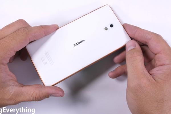 Va supraviețui Nokia 3 testelor de rezistență marca JerryRigEverything? Aflăm astăzi răspunsul!
