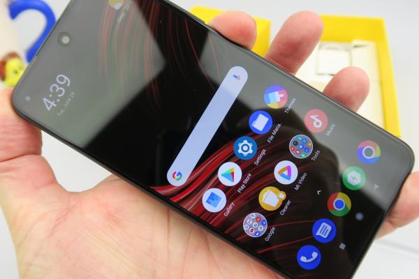 POCO M3 Pro 5G: Display sacrificat pentru cost