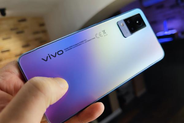 Vivo V21 5G - Galerie foto Mobilissimo.ro
