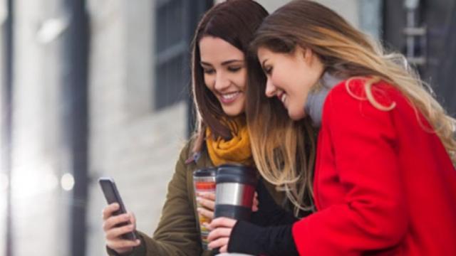 <b>Aproape 850.000 numere de telefon au fost portate în 2021; Iată cifrele oficiale ANCOM</b>ANCOM, autoritatea responsabilă cu segmentul de comunicaţii din România ne-a informat în această săptămână cu privire la numărul de portari de numere de telefon din 2021. Aproape 850.000 de numere au fost portate în acest