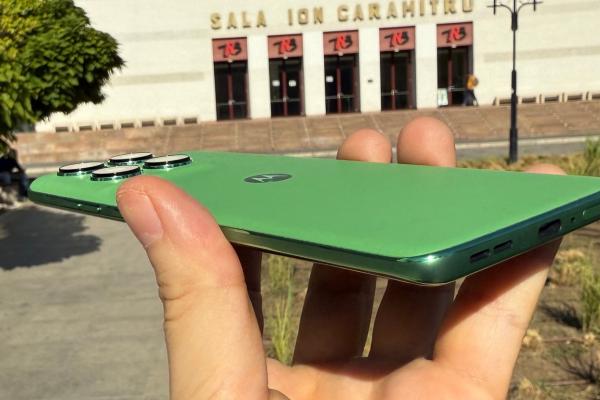 Motorola edge 60: Design familiar, îngust, manevrabil
