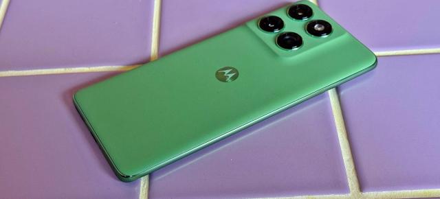 Motorola edge 60: Hardware hibrid între edge 60 Pro şi edge 60 Fusion