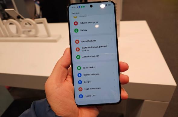 realme GT3 240W - Fotografii hands-on MWC 2023: realme-GT3_010.jpg