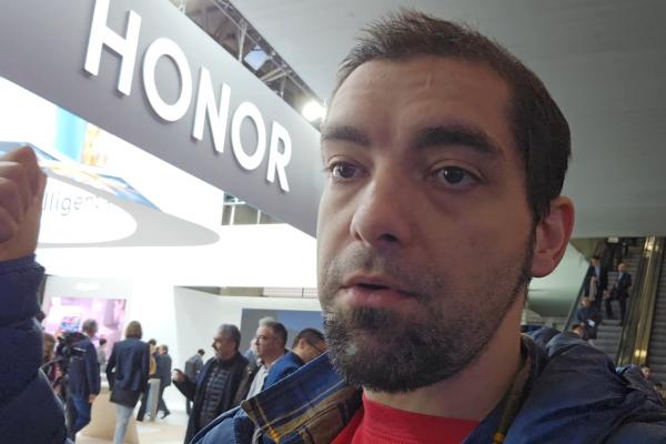 MWC 2023: Vizităm standul Honor, cu noile flagship-uri Magic5 expuse, pliabilul Magic Vs, tablete, laptopuri și purtabile (Video)