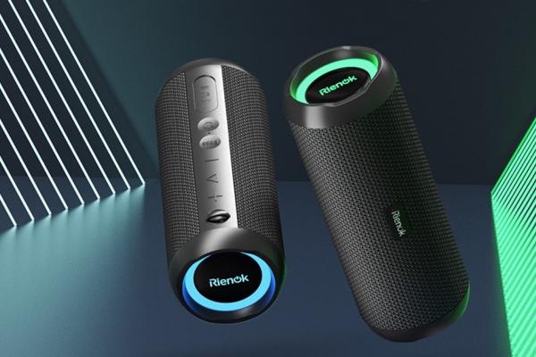 E LUNI e AMAZON: Azi vă recomandăm boxa portabilă RIENOK S1 mini, cu Bluetooth 5.3, certificare IPX7 și autonomie generoasă