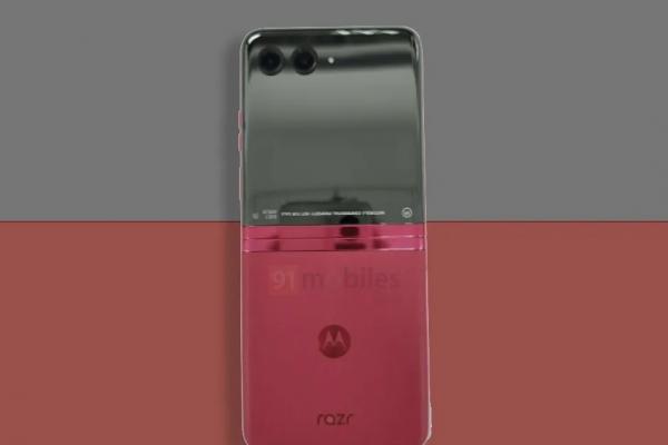 Motorola RAZR 2023 apare într-o fotografie reală, cu al său ecran extern ce ocupă întreaga zonă frontală; Ce știm despre el?