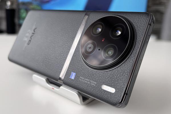 vivo X90 Pro: Cameră cu rezultate bune spre excelente la fotografie, însă trecerea spre o stabilizare OIS nu a fost o idee strălucită