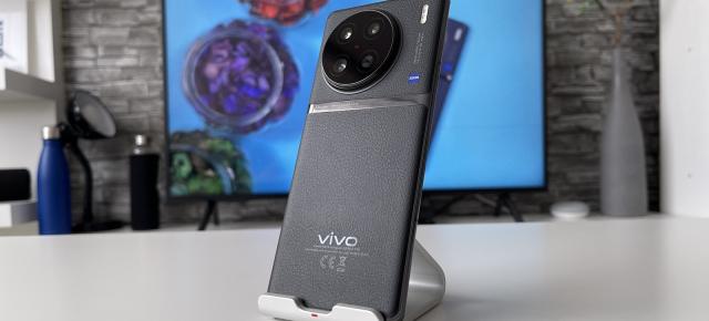 vivo X90 Pro: Design de flagship impetuos, cu piele vegană marmorată în spate, inspirat de spirala lui Fibonacci