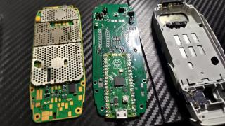 Nokia 3310 devine consolă de gaming cu Raspberry Pi Pico și un joc premiat