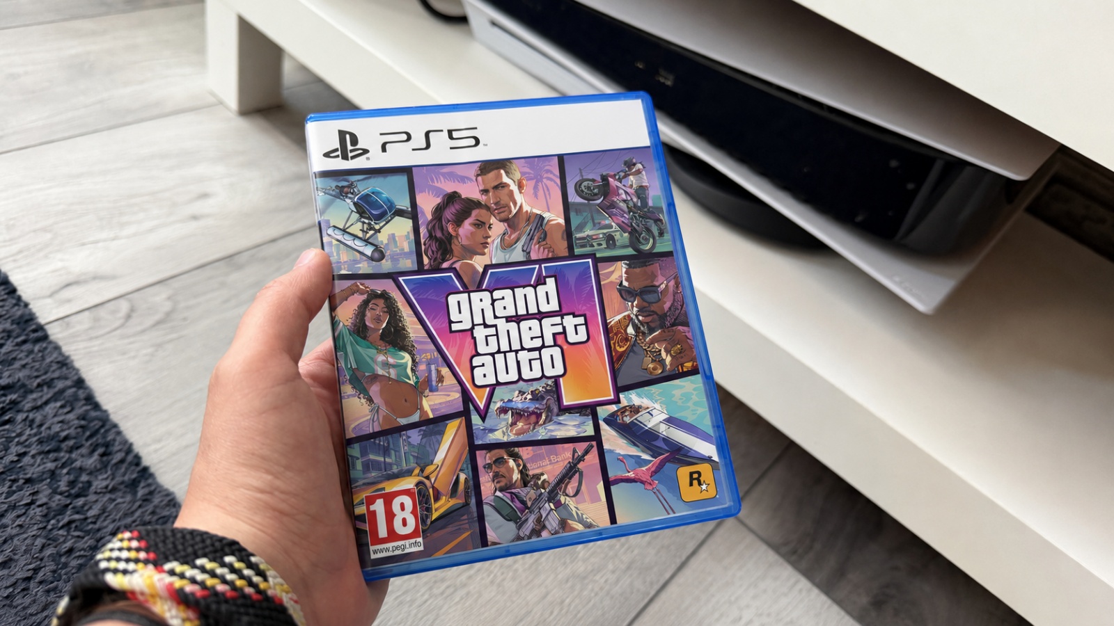 GTA VI va include o hartă în carcasă, alături de codul pentru descărcarea jocului! Mai sunt 37 de zile până la debut