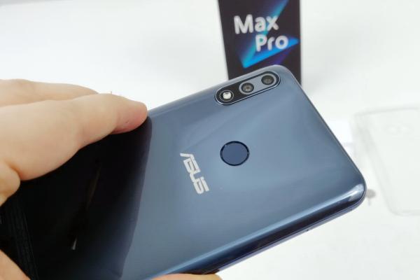 ASUS ZenFone Max Pro (M2) Unboxing: battery phone de 5.000 mAh, acum mai elegant și cu Android stock la bord