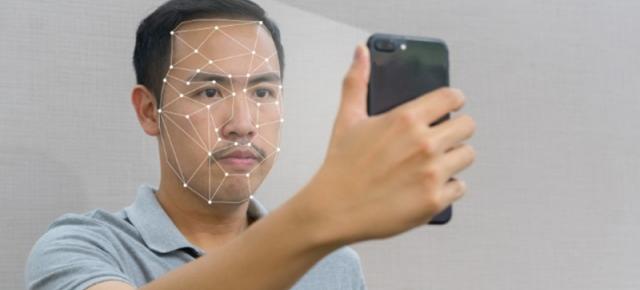 Android Q va aduce deblocare facială nativă avansată pe mai multe telefoane