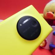 Nokia Lumia 1020 Review: cel mai bun cameraphone din 2013, ecran atractiv, baterie neimpresionantă (Video)