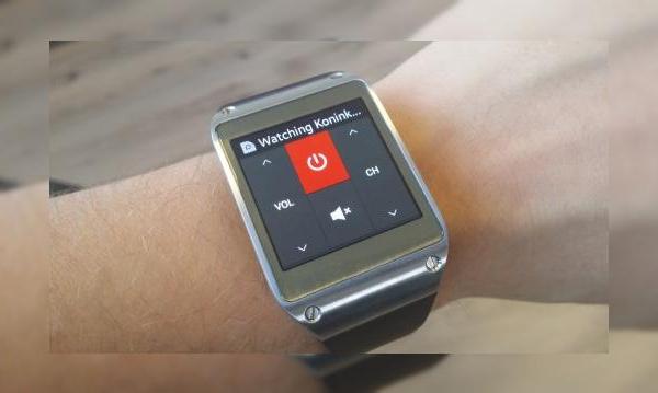 Controlează televizorul folosind ceasul Galaxy Gear, aplicația Smart Remote și Galaxy S4 sau Note 3