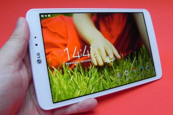 LG G Pad 8.3 review: o tabletă excelentă ca design, bună pentru consum multimedia și cu funcții originale (Video)