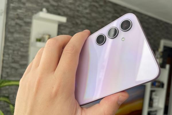Samsung Galaxy A35: Cameră triplă apropiată de cea a lui Galaxy A55 și cu aceleași funcții AI