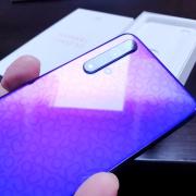 Huawei Nova 5T Review; Memorabil prin nuanţa sa purpurie şi look-ul 3D al spatelui