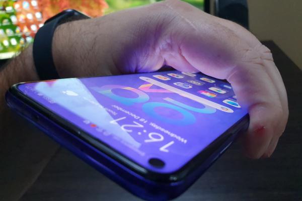 Huawei Nova 5T: OS, UI, aplicaţii cum le ştim de la Mate 20 Pro încoace, avem GMS și Gapps