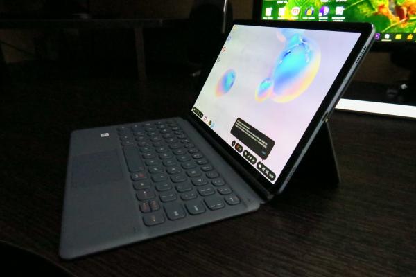 Samsung Galaxy Tab S6: Display excelent pentru multimedia şi gaming