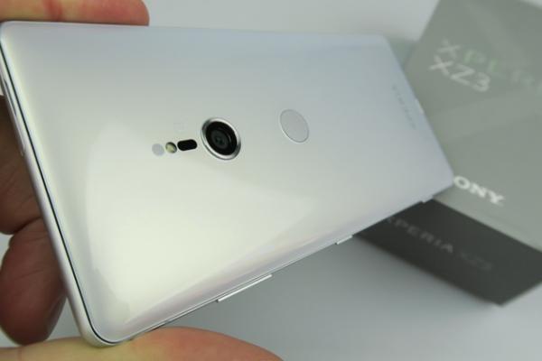Zi mare pentru Sony! Android 10 se distribuie acum către modelele din seria Xperia XZ2 și pe Xperia XZ3