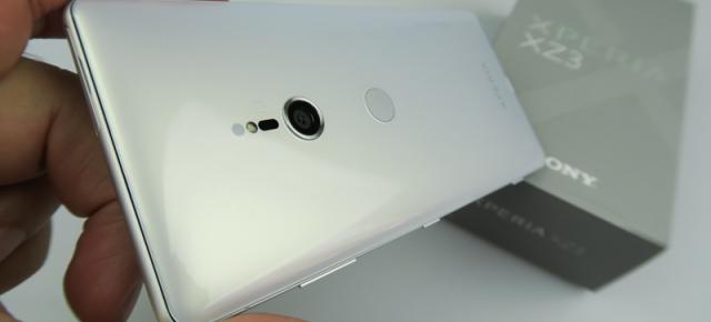 Zi mare pentru Sony! Android 10 se distribuie acum către modelele din seria Xperia XZ2 și pe Xperia XZ3