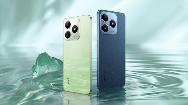 <b>realme C63 a debutat! Telefon accesibil ce aduce cameră de 50 MP, baterie de 5000 mAh, încărcare la 45W pe fir</b>realme a anunțat mai multe smartphone-uri midrange recent, iar curând urmează să sosească și un flagship killer sub seria GT. Azi aflăm ce ne rezervă realme C63, însă, un nou model accesibil ce pune la bătaie specificații destul de atractive