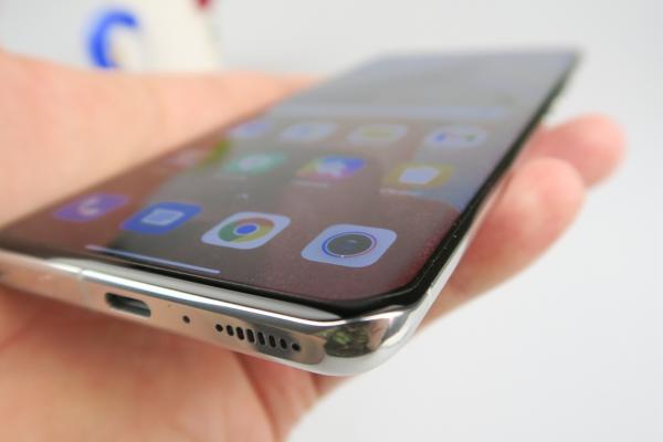 Xiaomi Mi 11 Ultra: Acustica Harman/Kardon nu face jocul numerelor, ci al urechii